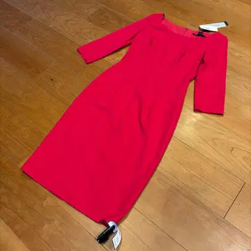 BLACK HALO 핑크 긴팔 무릎 기장 원피스