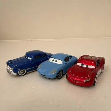 카즈 미니카 3대