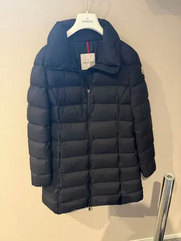 MONCLER 블랙 다운 자켓