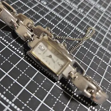 세이코 여성용 아날로그 쿼츠 손목시계