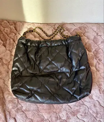 블랙 퀼팅 핸드백 coco 골드