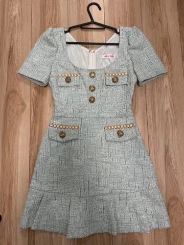 스카이블루 트위드 드레스 펄 버튼 포함