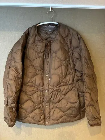 유니클로 White Mountaineering 울트라 라이트 다운 L