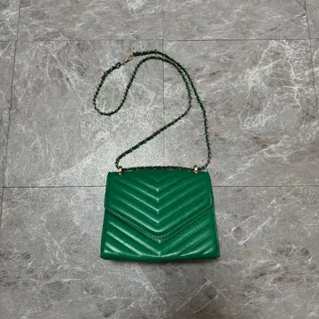 그린 숄더백 체인 스트랩 포함