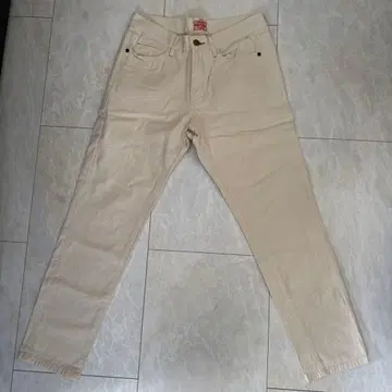 CUBE SUGAR 치노 팬츠 아이보리