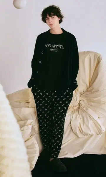 [ JOEL ROBUCHON ] [ HOME ] 올 패턴 롱 팬츠