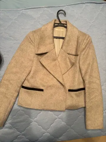 EPOCA 그레이 숏 자켓