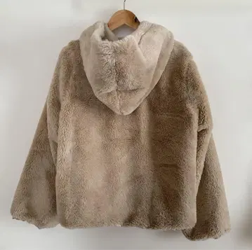 어스 뮤직&에코로 후드 부착 보아 자켓 베이지