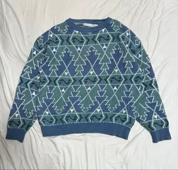 Claiborne 기하학 패턴 니트 스웨터