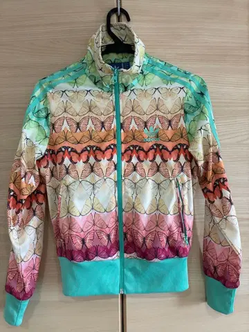 adidas 나비 패턴 저지 M 사이즈 여성용