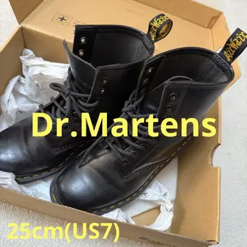 [ Dr.Martens 8홀 ] US7(25cm)