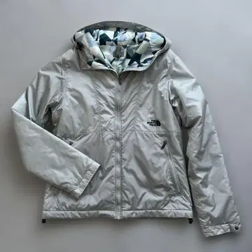 The North Face 후드 부착 패딩 자켓 L 사이즈