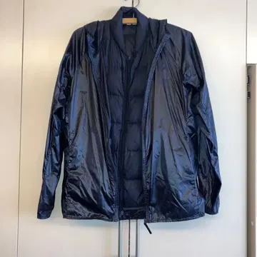 후드 부착 마운틴 후드티 베스트 부착 후드티 수납 가능 여행에 편리