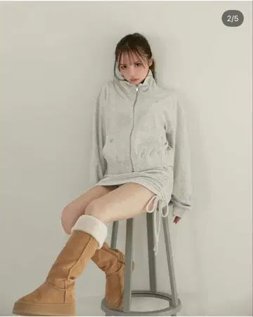 andmary Heart point girls set up gray