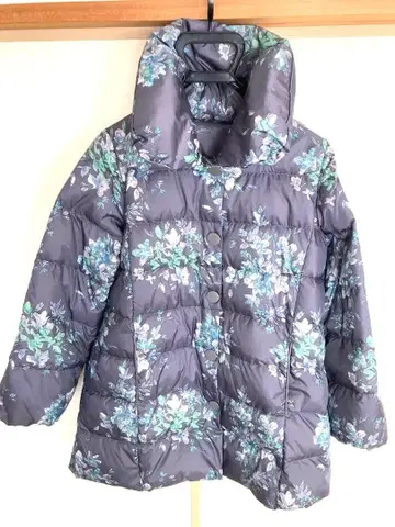 DoCLASSE 플라워 프린트 다운 자켓