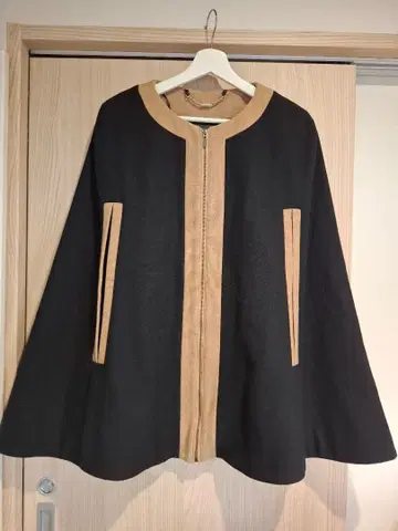 로라 애슐리 케이프 스타일 울 혼방 아우터 코트