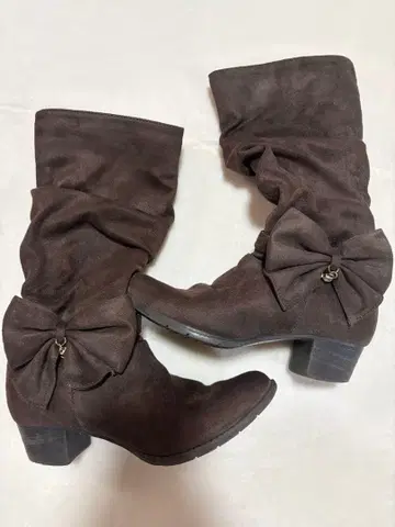 리본 포함 다크 브라운 부츠 20cm