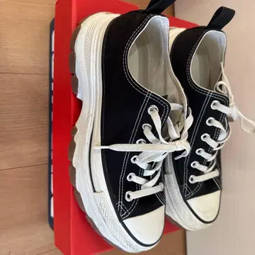 CONVERSE 블랙 로우컷 스니커즈