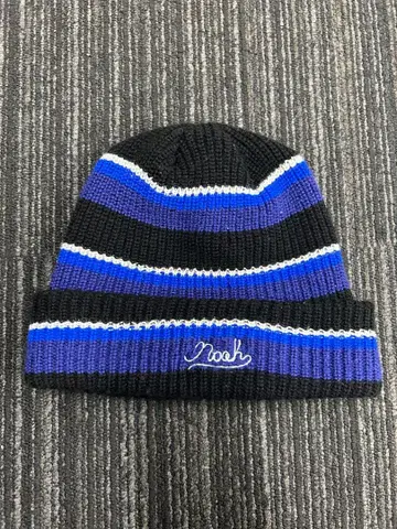 Noah 스트라이프 니트 모자