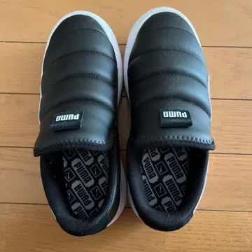 PUMA 블랙 슬립온