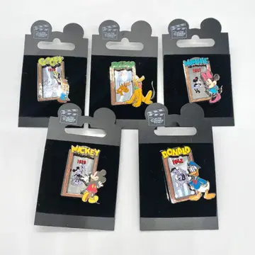 Disney 핀 배지 미키 도날드 플루토 레어