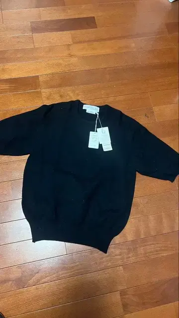 캐시미어 100% 스웨터 반팔 니트 블랙 미사용품