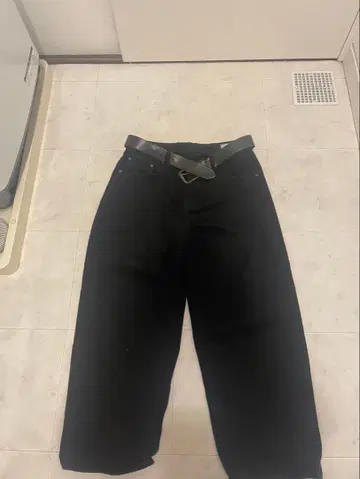 Gap 스퍼 배기 데님 블랙