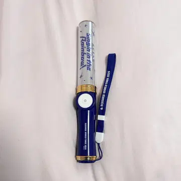 니지산지 WORLD TOUR 2025 응원봉