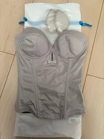 blida bloom C70 모카 그레이 뷔스티에