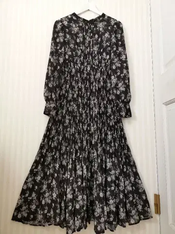 코코딜 꽃무늬 롱 원피스 긴팔 사이즈 1