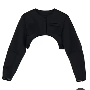 새상품 ELCHELE 엘르체레 숏 기장 볼레로