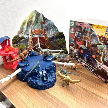 아니아 쥬라기 월드 공룡 피규어 배틀 마운틴