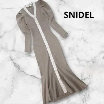 SNIDEL 프론트 버튼 리브 니트 원피스