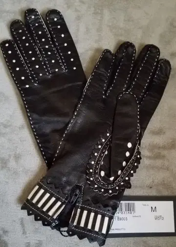 GIANFRANCO FERRE 블랙 가죽 장갑 M 사이즈
