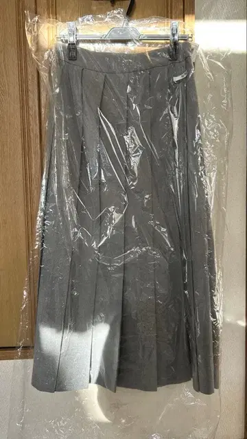 와이드 플리츠 스커트