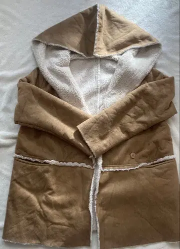 무스탕 코트 카멜