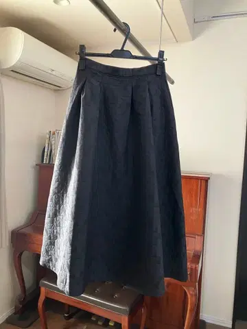 부기우기 boogie-woogie 턱 플레어 스커트 블랙 야마다야