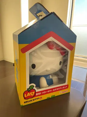 헬로키티 빅 피규어 50주년 기념