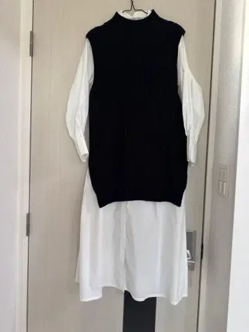 리브 니트 슬리브리스와 셔츠 원피스 세트