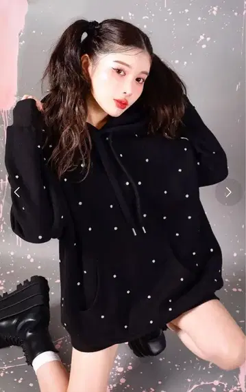 DANHOH 펄 장식 오버 사이즈 후드티