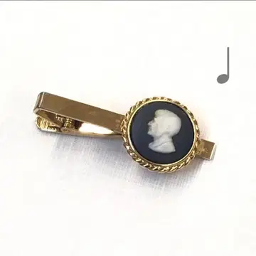 넥타이핀 카메오