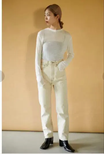 블랙 바이 마우지 립 베이지 데님