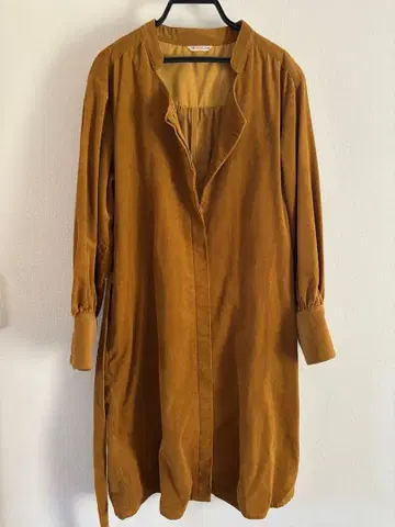 [BEAMS HEART] 브라운 코듀로이 셔츠 원피스