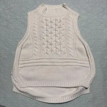 투모로우랜드 MACPHEE 케이블 니트 베스트 S