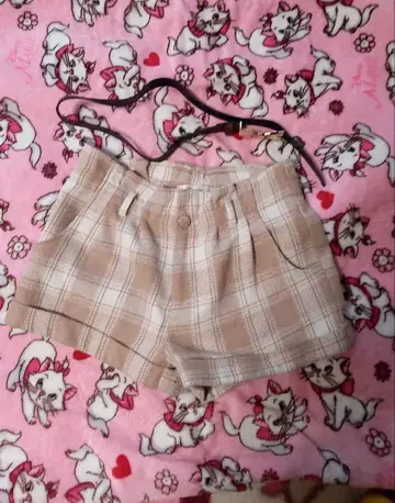 리즈메로 숏팬츠