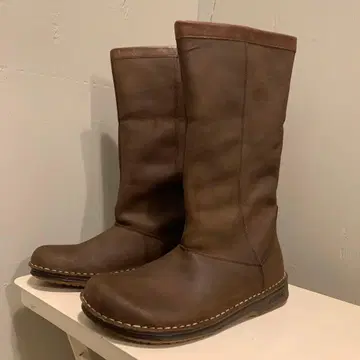 미사용 빌켄 브라운 가죽 롱 부츠