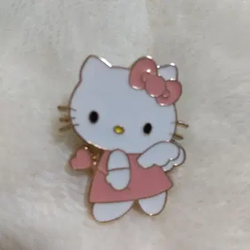 헬로키티 핀 배지