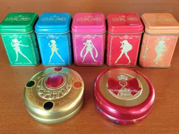 세일러문 USJ 기념품 7캔 세트 (캔만)