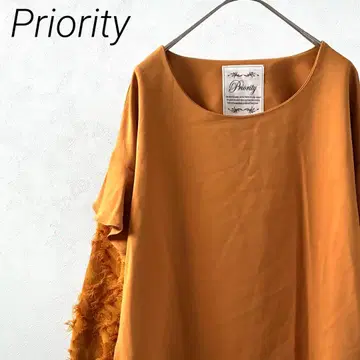 Priority 블라우스 크루넥 자카드 프린지 슬리브