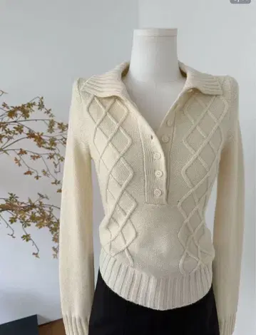 [ 미사용품 ] 다이아몬드 편직 폴로 니트